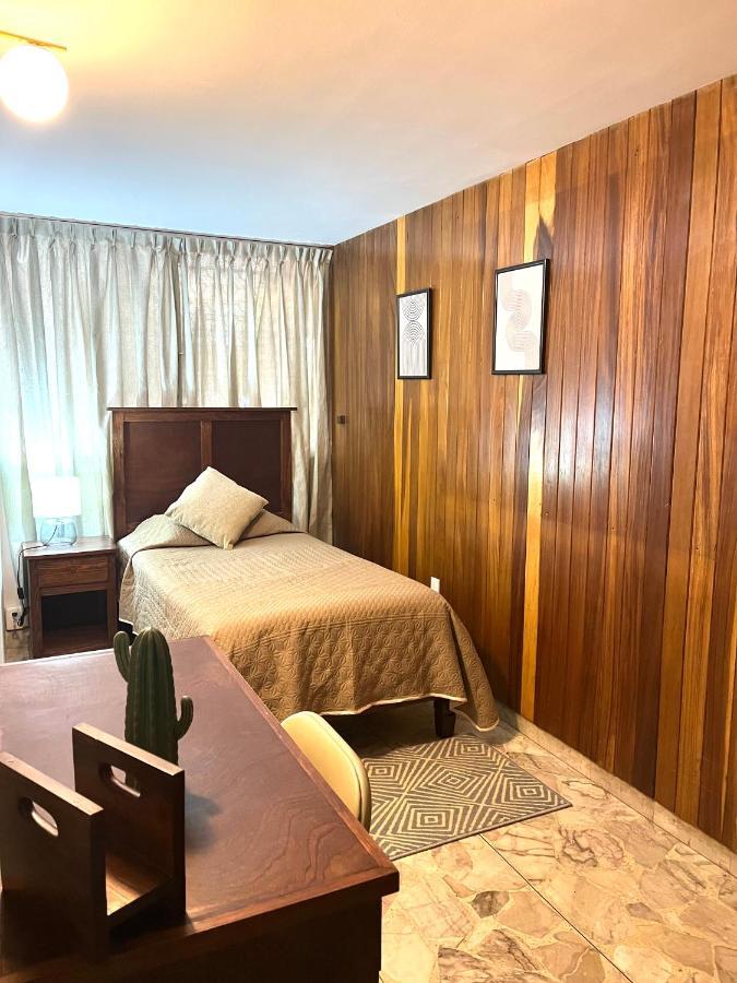Отель Casa Tigris Мехико Экстерьер фото